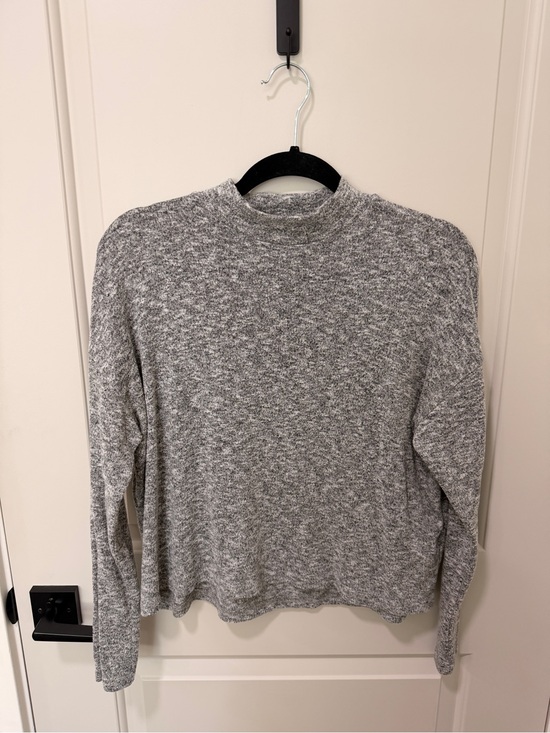 H&M Sweaters - H&M Heather Gray Mockneck Shirt